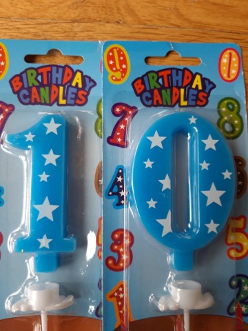 Nummer 10 blauw action