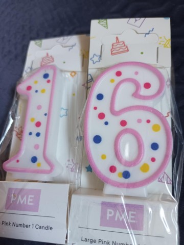 Nummer 16 roze pme 0