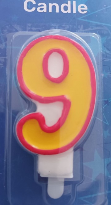 Nummer 9 geel rood folat