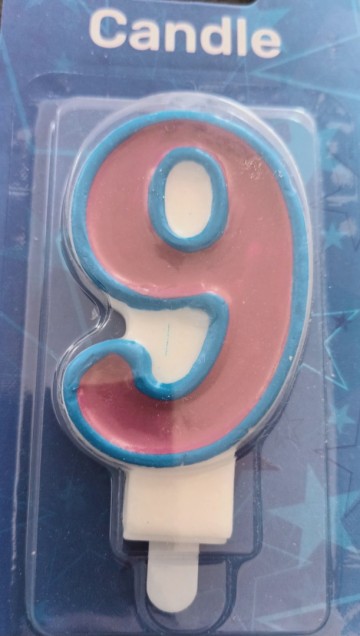 Nummer 9 roze blauw folat