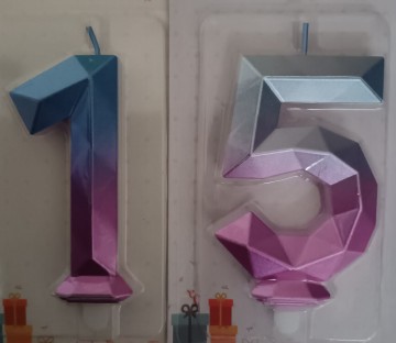 Nummr 15 party candles