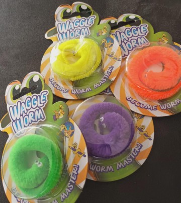 Waggle worm